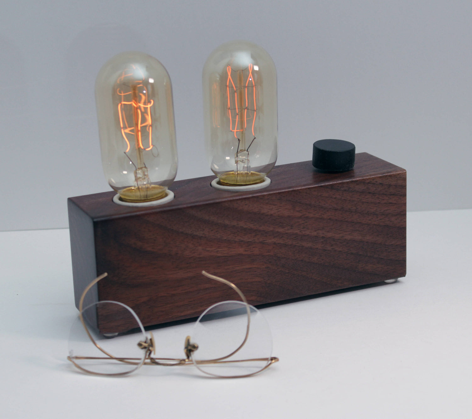 Edison Lamp Table, Modern Vintage Lamp, Edison Wood Lamp, unique lighting, Edison Bulb Lighting, Industrial Lamp Table, Walnut Wood Lamp.