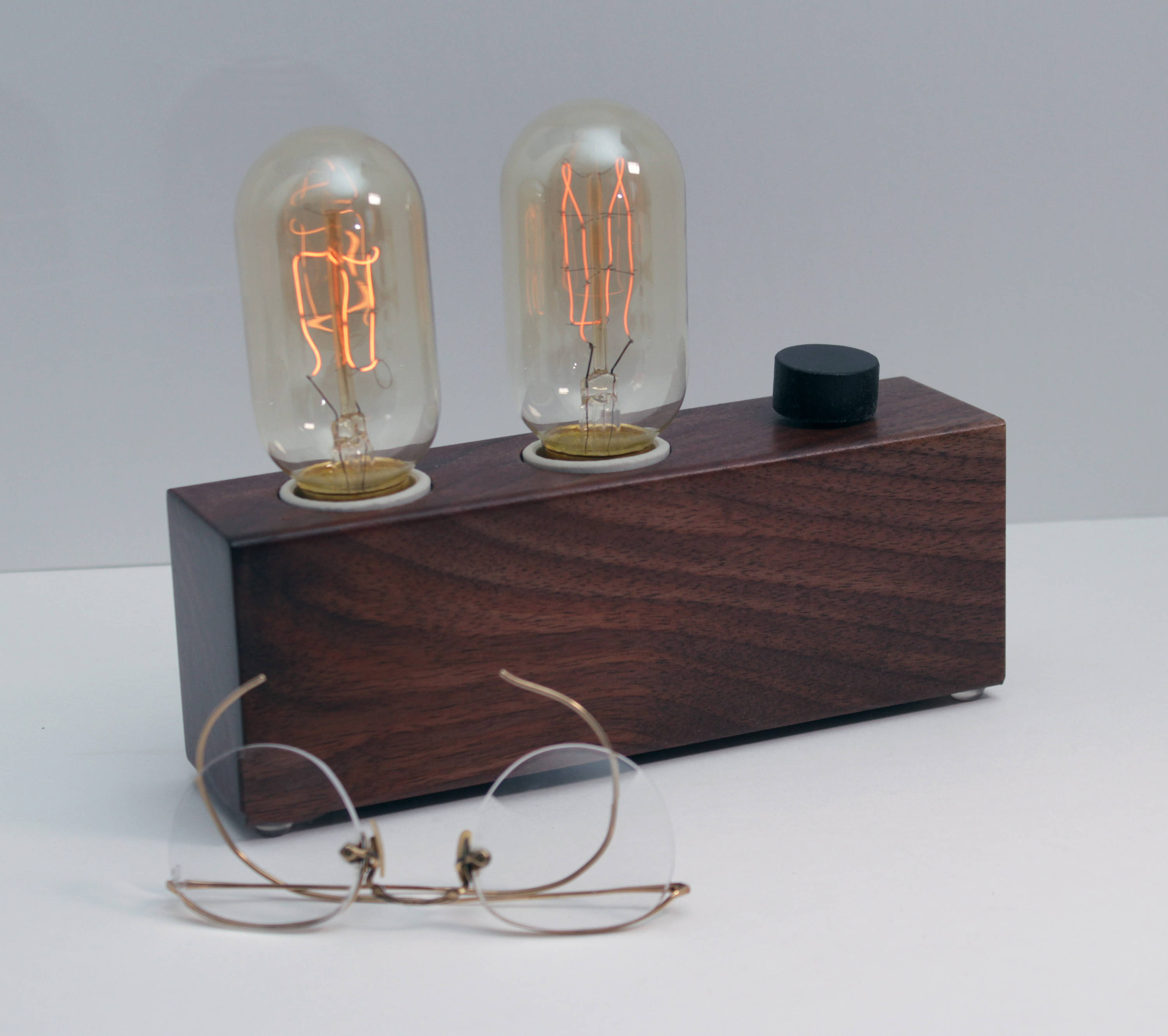 Edison Lamp Table, Modern Vintage Lamp, Edison Wood Lamp, unique lighting, Edison Bulb Lighting, Industrial Lamp Table, Walnut Wood Lamp.