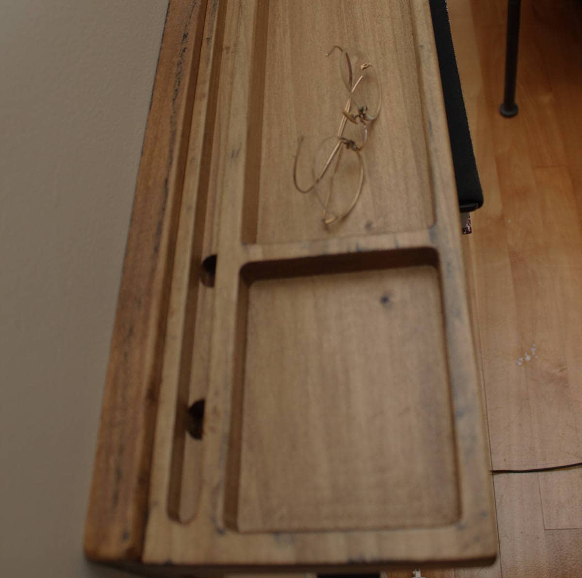 Personalized Bedside Table, floating shelf, floating nightstand, Wood Wall Standout EDC