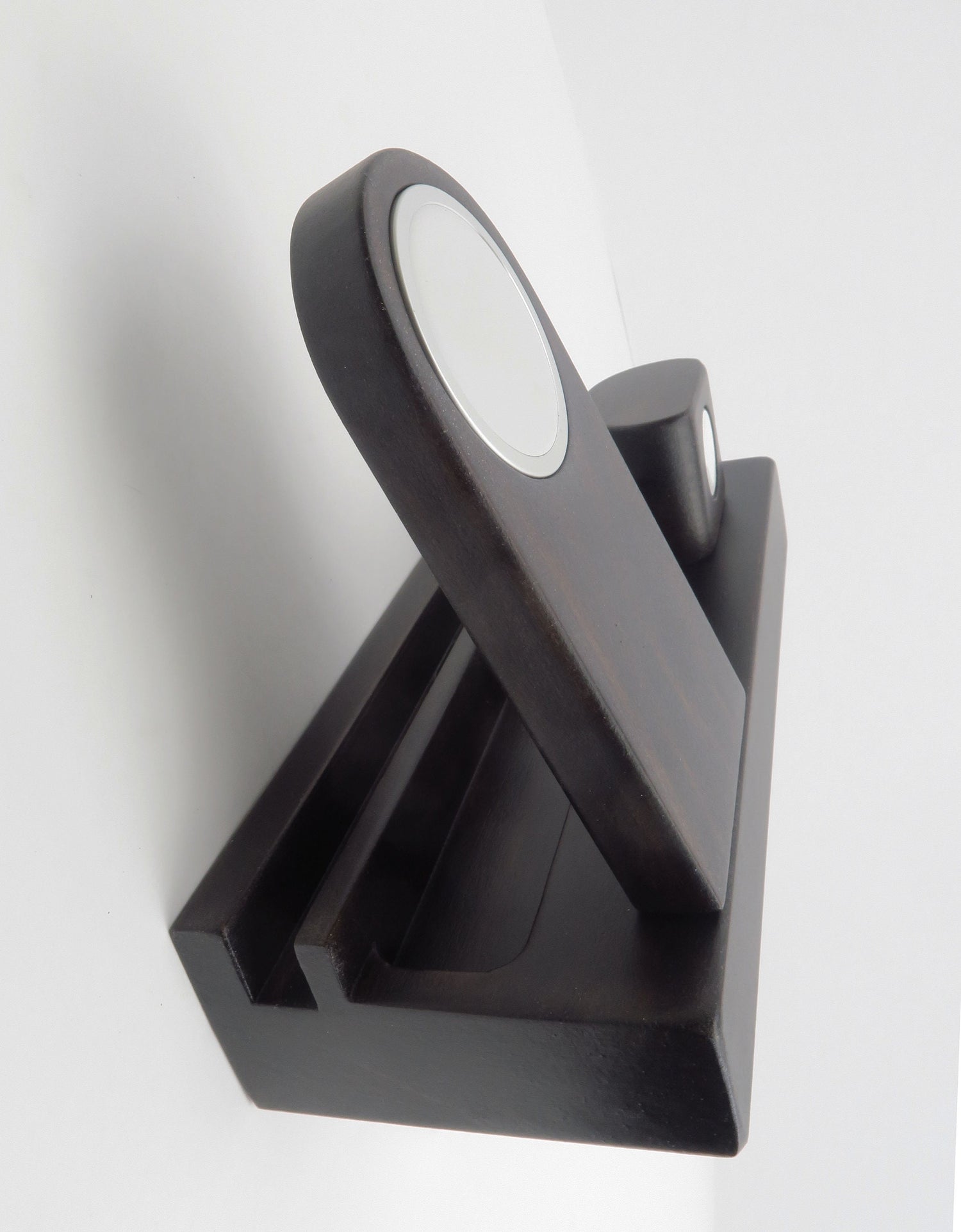 Personalized Charging Station - Wireless Charging Dock - wall mounted doc - Magnetic Charging Station for iPhone 12-13-14 Wireless Charger