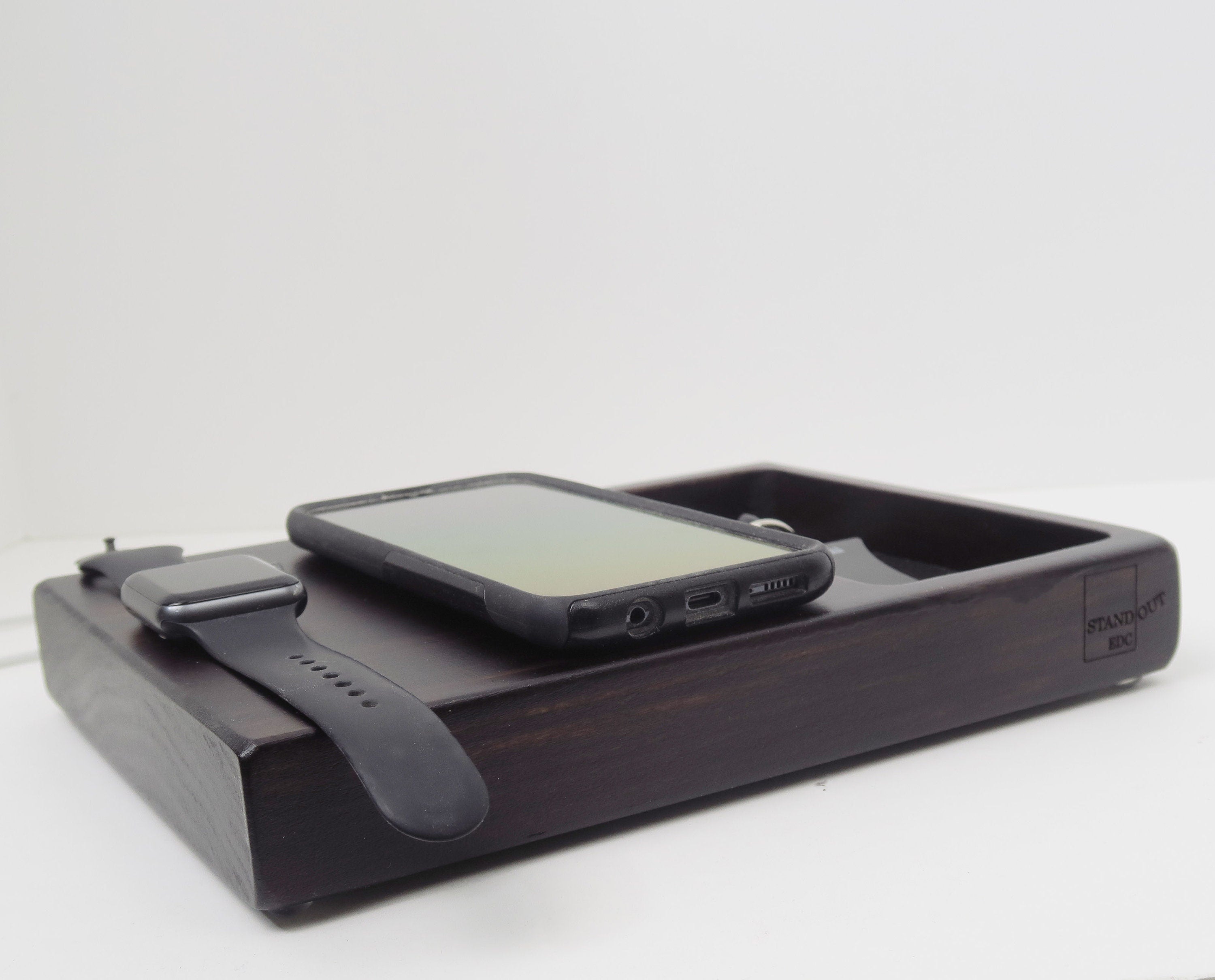 Personalized gift for Christmas, Charging Station for your Apple MagSafe Standout EDC