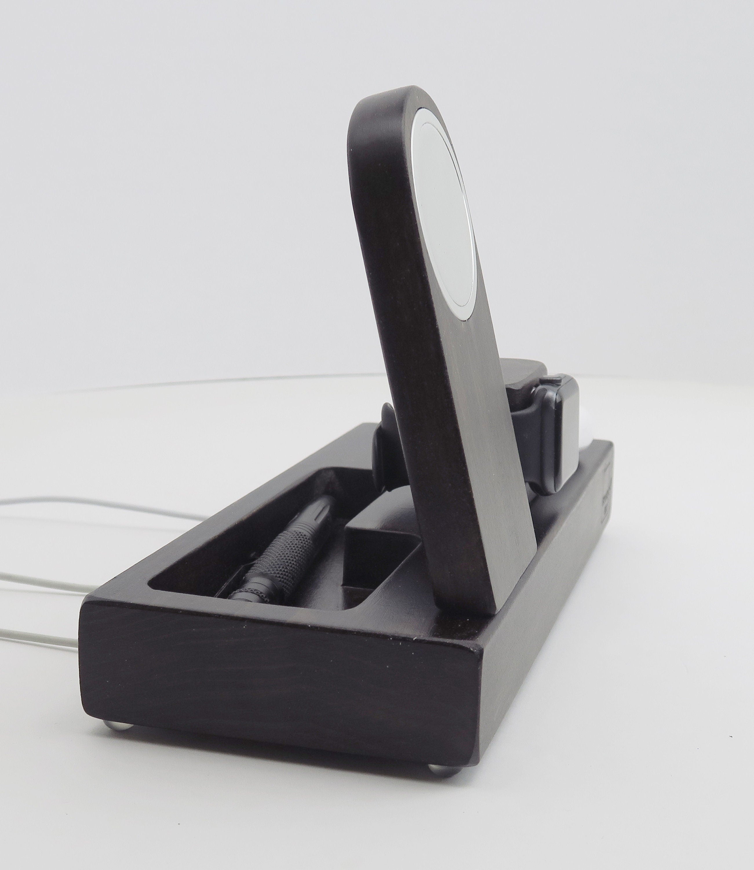 Personalized gift for Christmas, Fast Charge Docking Station with Wireless Standout EDC