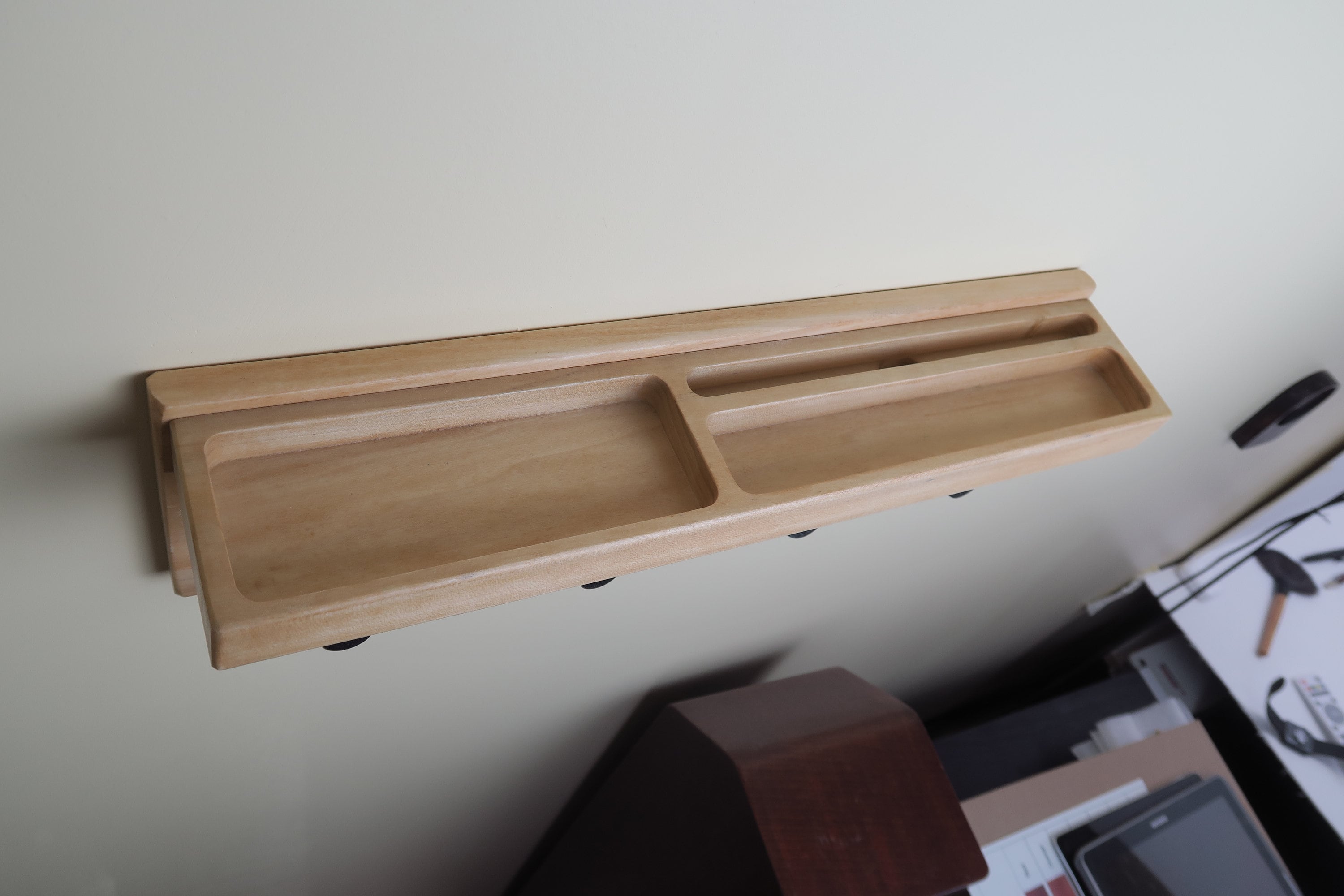 Gift for Valentine Day, Shelf with colored Hooks, Wall Organizer with Hooks /Mail, Wood Wall Charging Station Organizer, key magnet Standout EDC