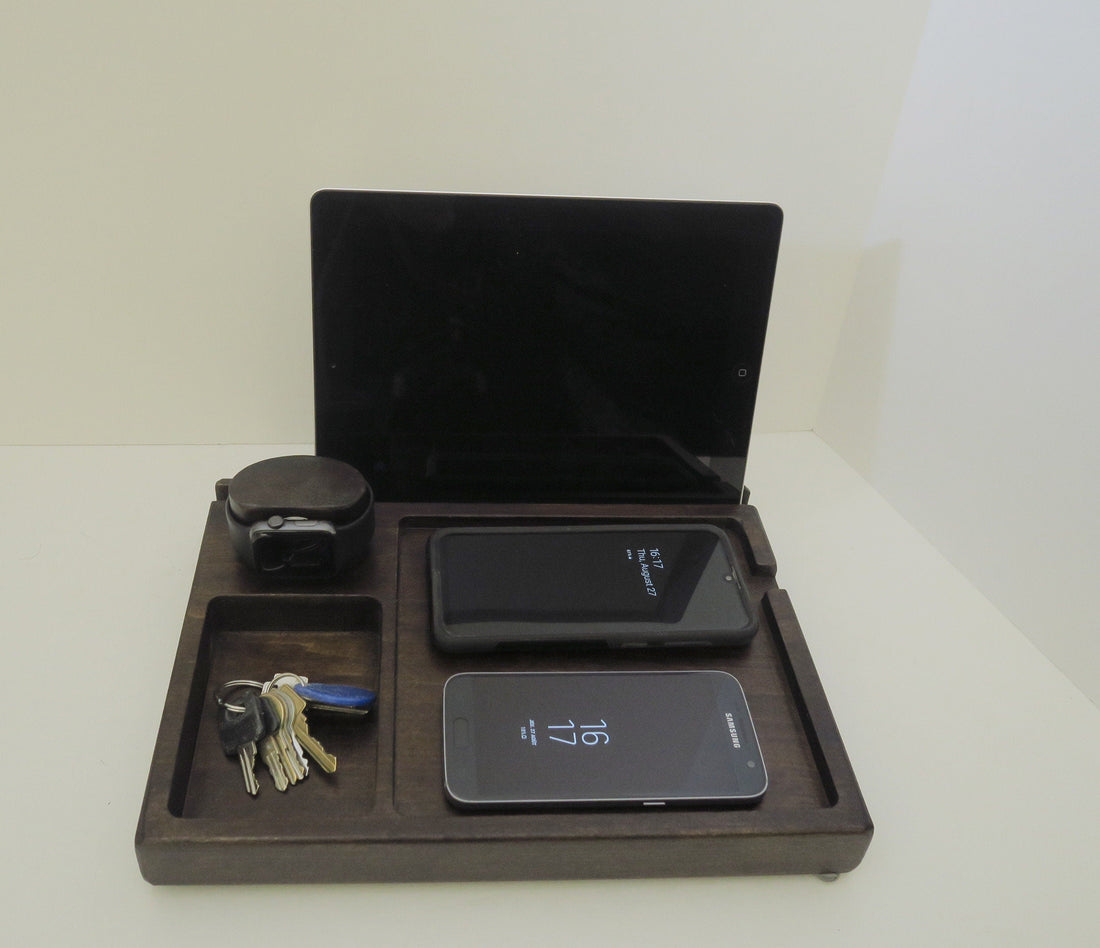 Double QI Charging Station – Gadget Tray – Wooden Charging Dock – Solid Wood Tray – Wireless Charging Station – Desk Organizer  Standout EDC